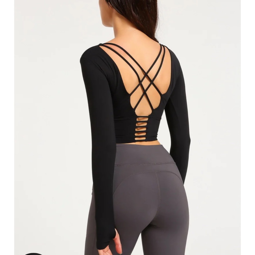 Astoria activewear Seamless Sculpt Sleeved Crop - Black s Small